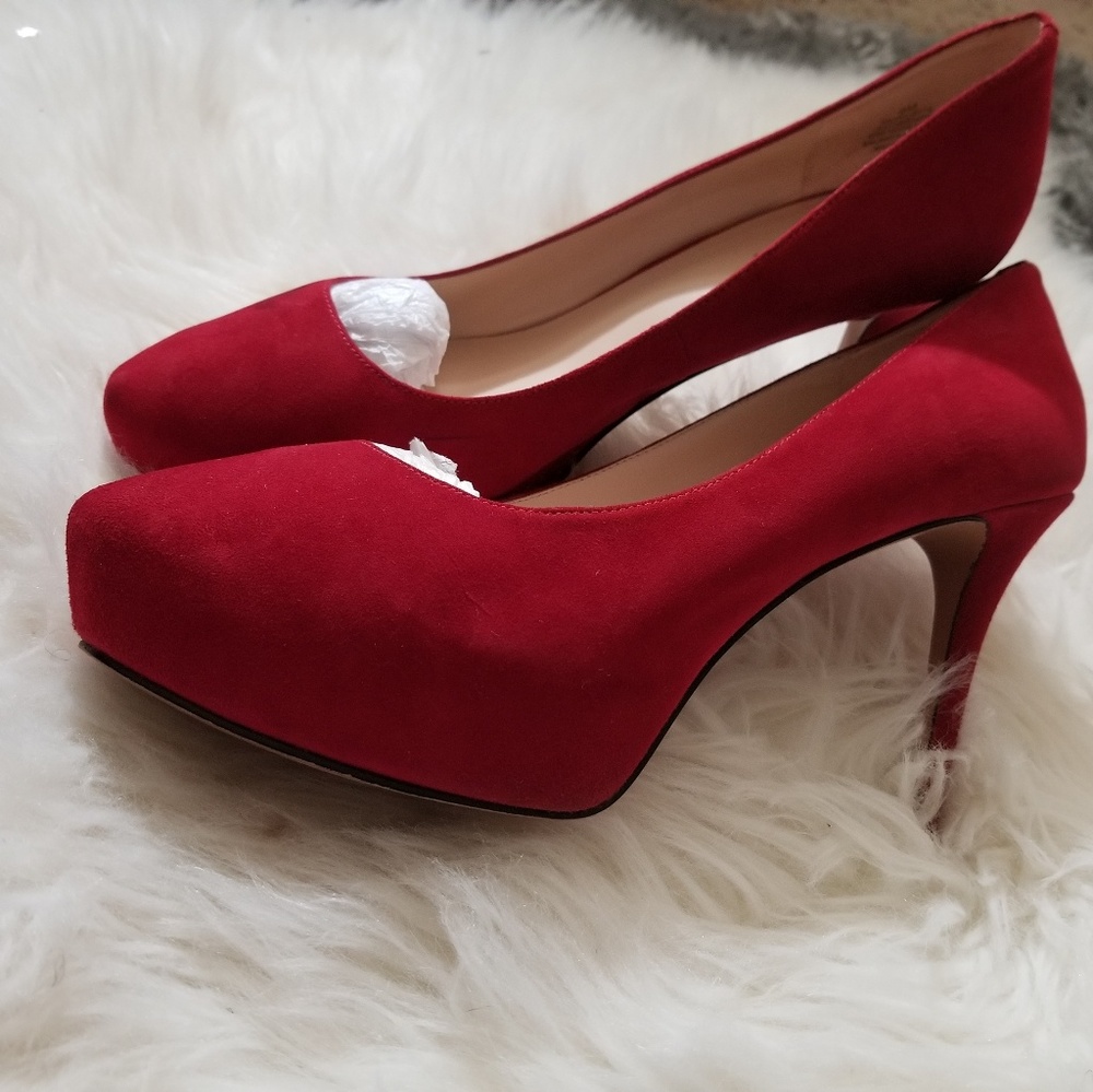 Shoes - Picture 2 of 2